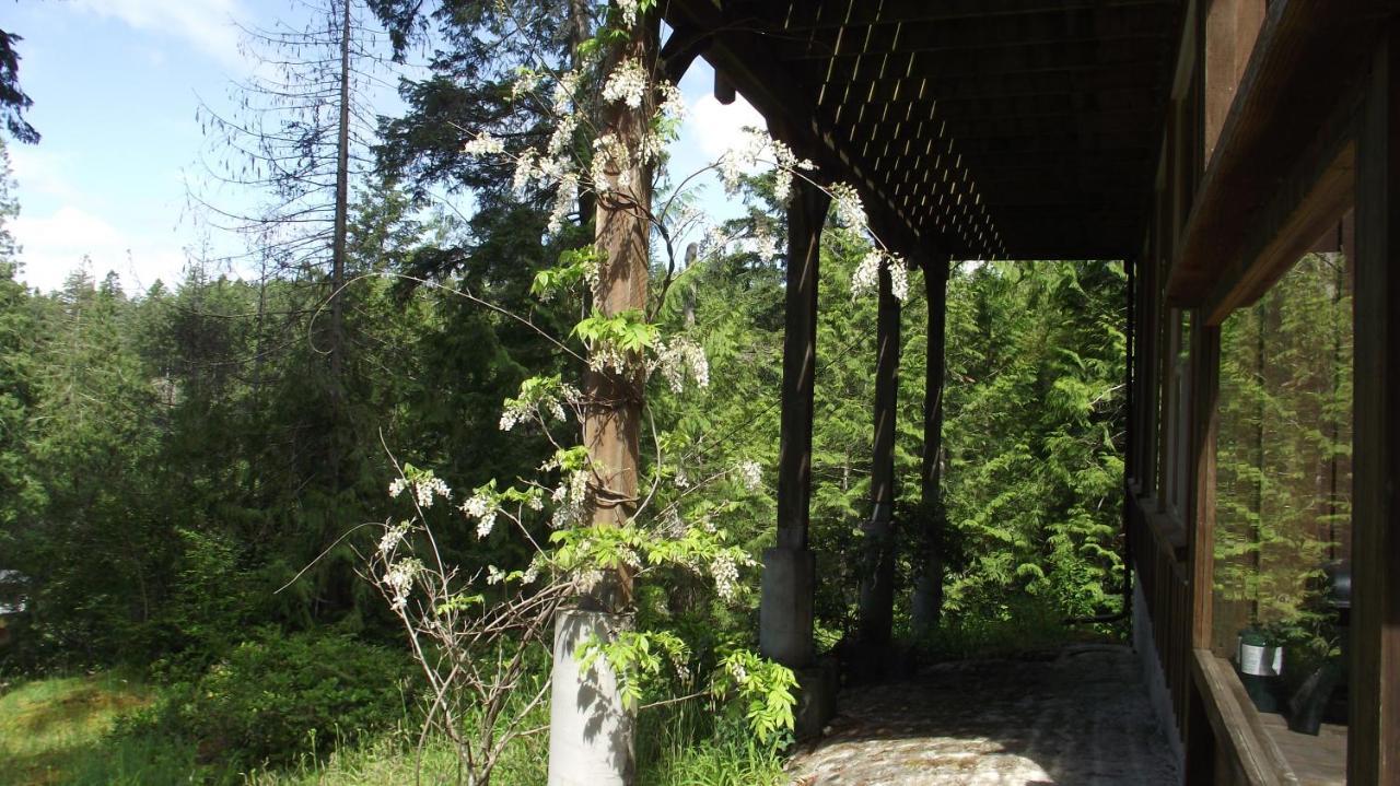 Secret Cove Cottage Suites Halfmoon Bay Exterior foto